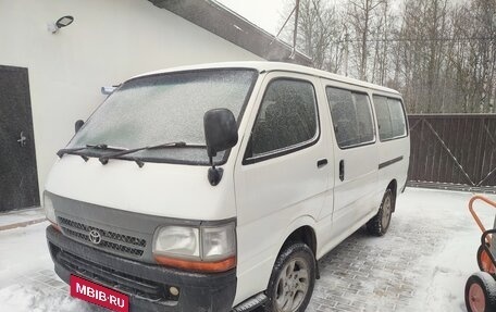 Toyota HiAce H100, 2003 год, 495 000 рублей, 1 фотография