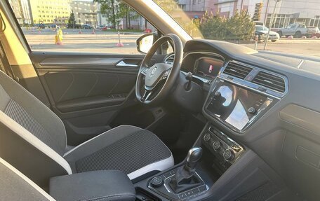 Volkswagen Tiguan II, 2020 год, 3 330 000 рублей, 7 фотография