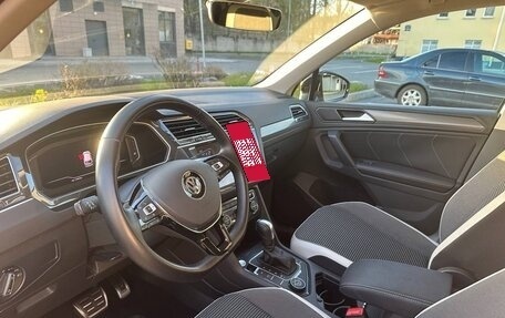 Volkswagen Tiguan II, 2020 год, 3 330 000 рублей, 6 фотография