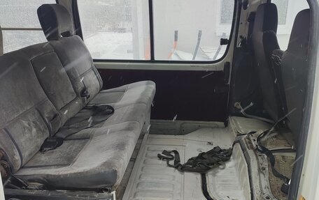 Toyota HiAce H100, 2003 год, 495 000 рублей, 7 фотография