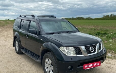 Nissan Pathfinder, 2007 год, 900 000 рублей, 2 фотография