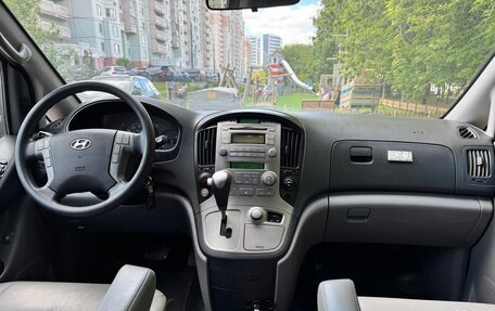 Hyundai Grand Starex Grand Starex I рестайлинг 2, 2014 год, 2 155 000 рублей, 15 фотография