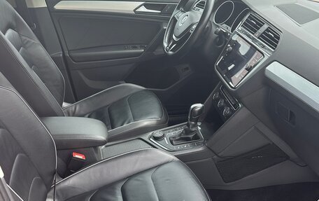Volkswagen Tiguan II, 2017 год, 2 790 000 рублей, 13 фотография