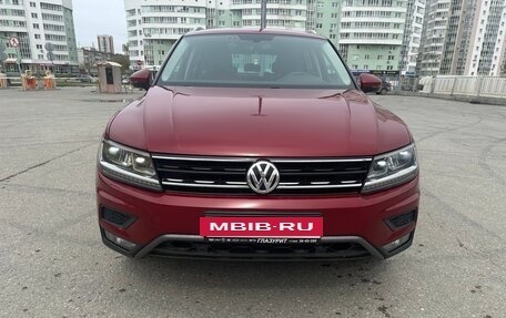 Volkswagen Tiguan II, 2017 год, 2 790 000 рублей, 9 фотография