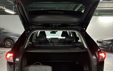 Toyota RAV4, 2020 год, 3 950 000 рублей, 2 фотография