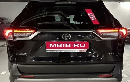Toyota RAV4, 2020 год, 3 950 000 рублей, 4 фотография