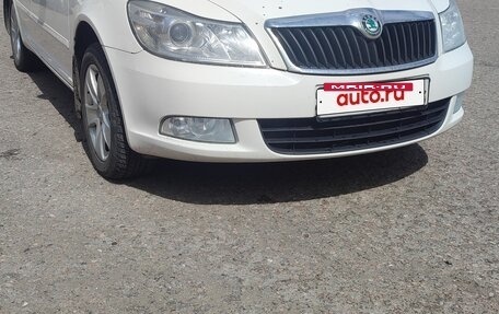 Skoda Octavia, 2011 год, 950 000 рублей, 2 фотография