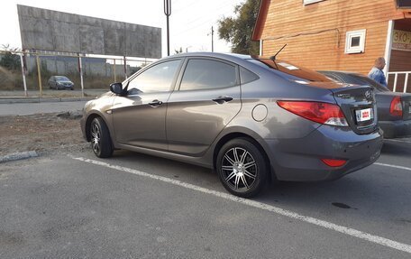 Hyundai Solaris II рестайлинг, 2014 год, 950 000 рублей, 3 фотография