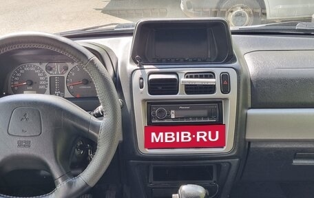 Mitsubishi Pajero Pinin, 2004 год, 800 000 рублей, 21 фотография