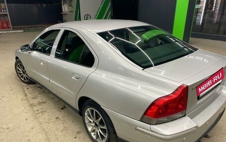 Volvo S60 III, 2004 год, 700 000 рублей, 2 фотография