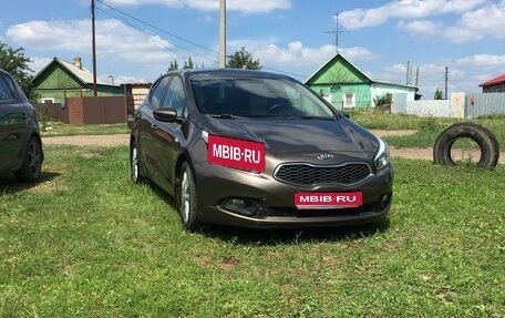 KIA cee'd III, 2014 год, 1 000 000 рублей, 1 фотография
