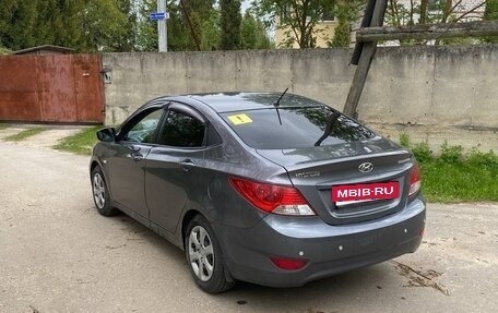 Hyundai Solaris II рестайлинг, 2011 год, 570 000 рублей, 7 фотография