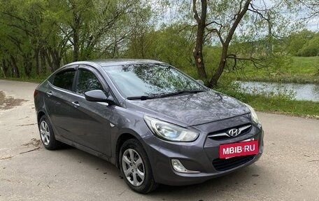 Hyundai Solaris II рестайлинг, 2011 год, 570 000 рублей, 3 фотография