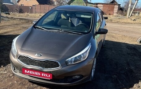 KIA cee'd III, 2014 год, 1 000 000 рублей, 4 фотография