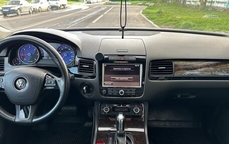 Volkswagen Touareg III, 2011 год, 2 799 000 рублей, 28 фотография