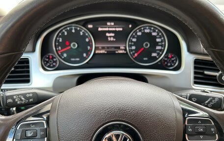 Volkswagen Touareg III, 2015 год, 3 120 000 рублей, 10 фотография