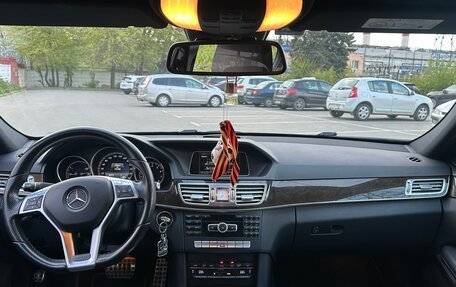 Mercedes-Benz E-Класс, 2014 год, 2 300 000 рублей, 7 фотография