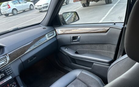 Mercedes-Benz E-Класс, 2014 год, 2 300 000 рублей, 15 фотография