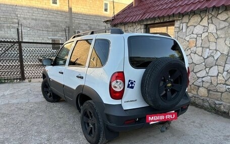 Chevrolet Niva I рестайлинг, 2015 год, 590 000 рублей, 8 фотография