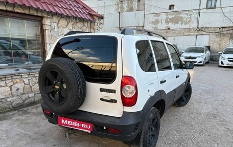 Chevrolet Niva I рестайлинг, 2015 год, 590 000 рублей, 5 фотография