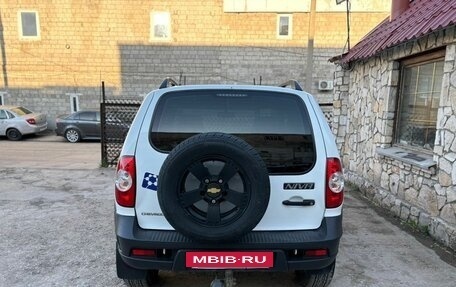 Chevrolet Niva I рестайлинг, 2015 год, 590 000 рублей, 6 фотография