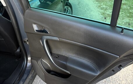 Opel Insignia II рестайлинг, 2013 год, 1 270 000 рублей, 25 фотография