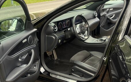 Mercedes-Benz E-Класс, 2020 год, 4 700 000 рублей, 8 фотография