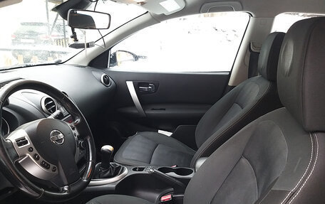 Nissan Qashqai, 2011 год, 825 000 рублей, 2 фотография