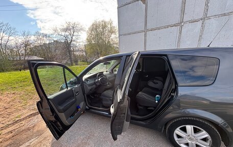 Renault Scenic III, 2004 год, 400 000 рублей, 7 фотография