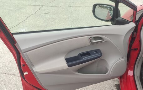 Honda Insight II рестайлинг, 2009 год, 750 000 рублей, 19 фотография