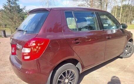 Skoda Fabia II, 2009 год, 395 000 рублей, 4 фотография