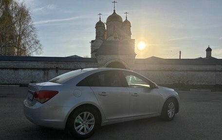 Chevrolet Cruze II, 2010 год, 670 000 рублей, 2 фотография
