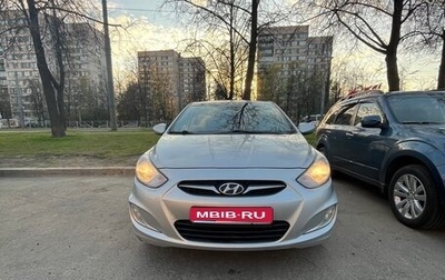 Hyundai Solaris II рестайлинг, 2012 год, 900 000 рублей, 1 фотография