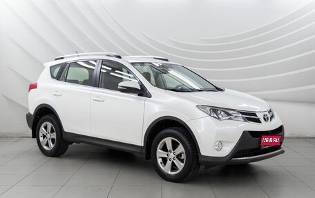 Toyota RAV4, 2015 год, 2 158 000 рублей, 1 фотография