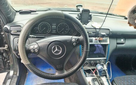Mercedes-Benz C-Класс, 2005 год, 600 000 рублей, 4 фотография