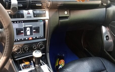 Mercedes-Benz C-Класс, 2005 год, 600 000 рублей, 13 фотография