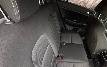 KIA Sportage IV рестайлинг, 2019 год, 2 159 000 рублей, 16 фотография