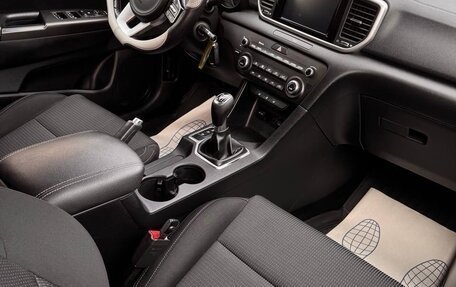 KIA Sportage IV рестайлинг, 2019 год, 2 159 000 рублей, 13 фотография
