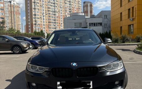 BMW 3 серия, 2015 год, 1 560 000 рублей, 2 фотография