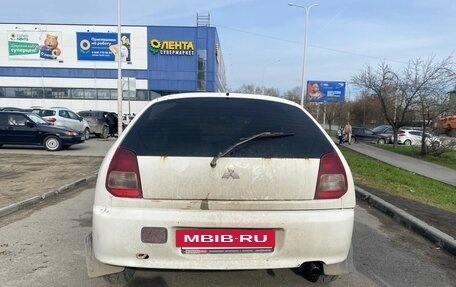 Mitsubishi Colt VI рестайлинг, 1998 год, 120 000 рублей, 4 фотография