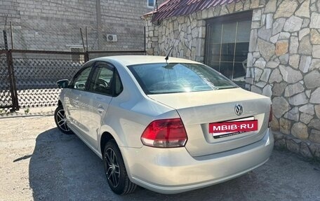 Volkswagen Polo VI (EU Market), 2011 год, 850 000 рублей, 8 фотография