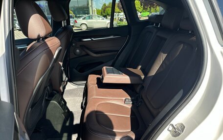 BMW X1, 2018 год, 2 595 000 рублей, 27 фотография