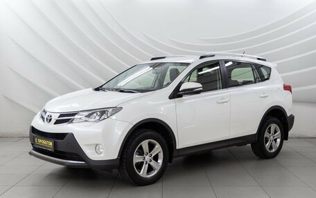 Toyota RAV4, 2015 год, 2 158 000 рублей, 3 фотография