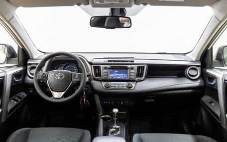 Toyota RAV4, 2015 год, 2 158 000 рублей, 17 фотография