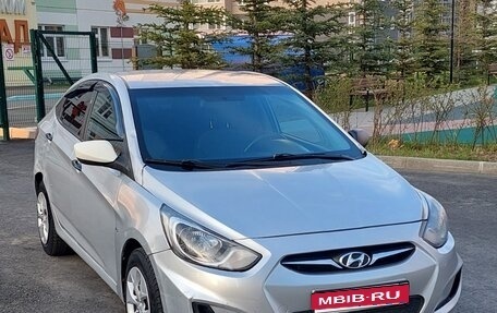 Hyundai Solaris II рестайлинг, 2013 год, 505 000 рублей, 1 фотография