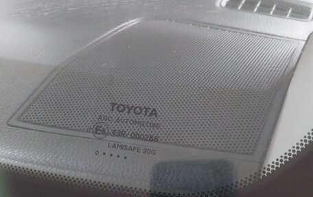 Toyota RAV4, 2018 год, 2 600 000 рублей, 6 фотография