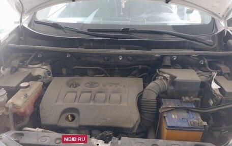 Toyota RAV4, 2018 год, 2 600 000 рублей, 5 фотография
