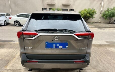 Toyota RAV4, 2021 год, 2 423 200 рублей, 4 фотография