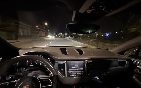 Porsche Macan I рестайлинг, 2017 год, 3 950 000 рублей, 5 фотография