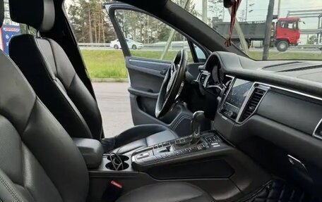 Porsche Macan I рестайлинг, 2017 год, 3 950 000 рублей, 7 фотография